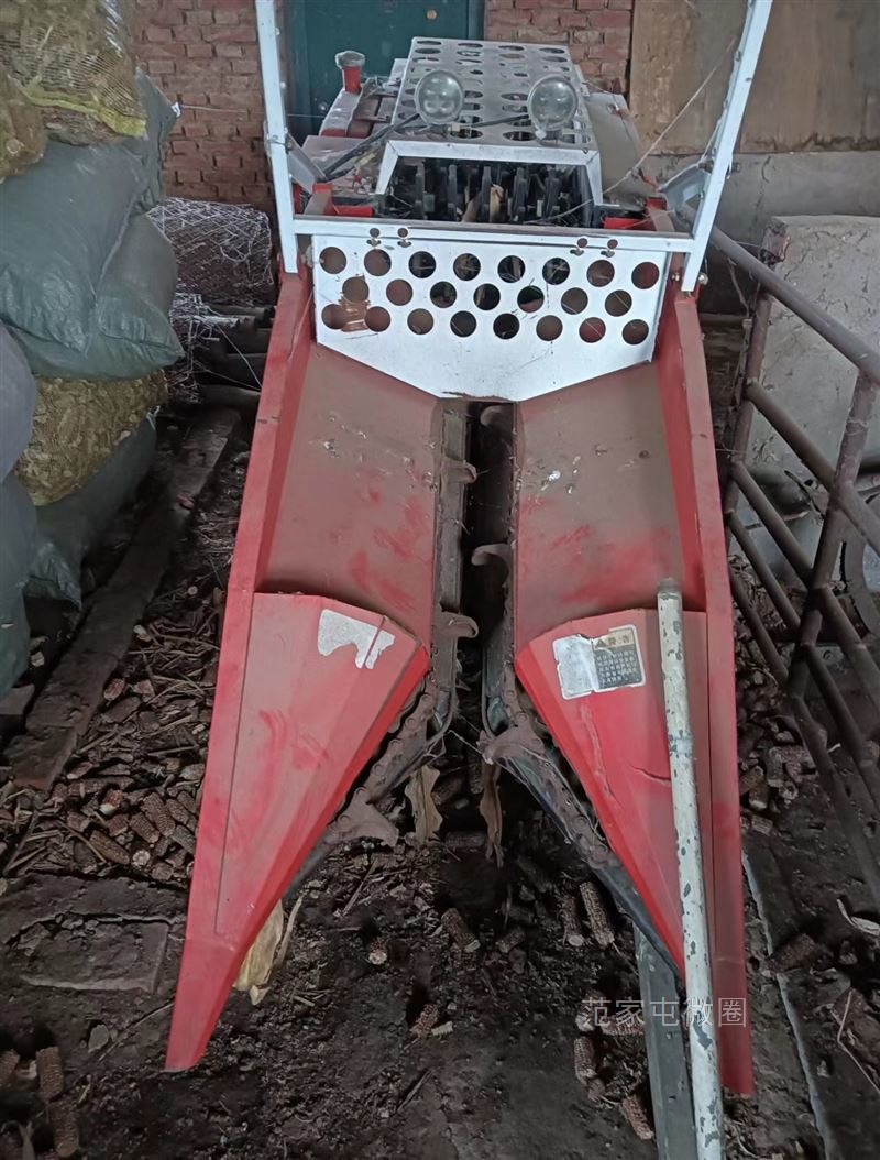 玉米单拢收割机